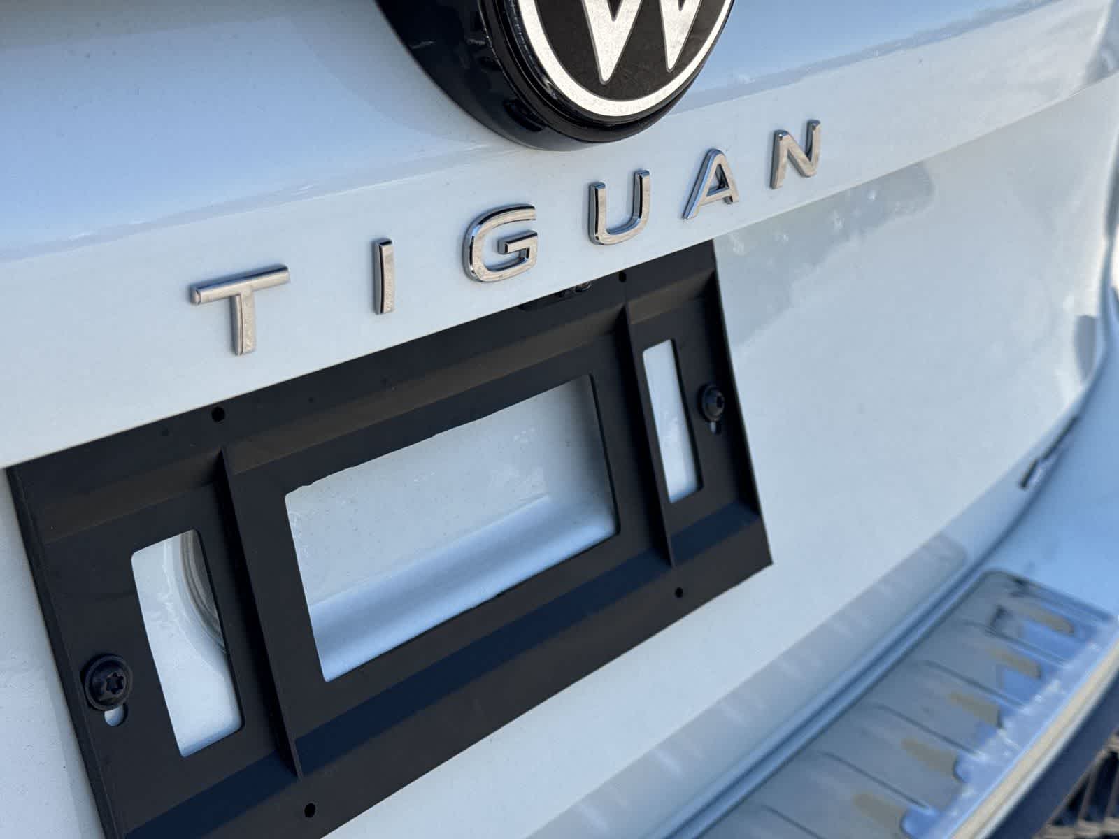 2026 Volkswagen Tiguan 2.0T SEL R-Line Turbo