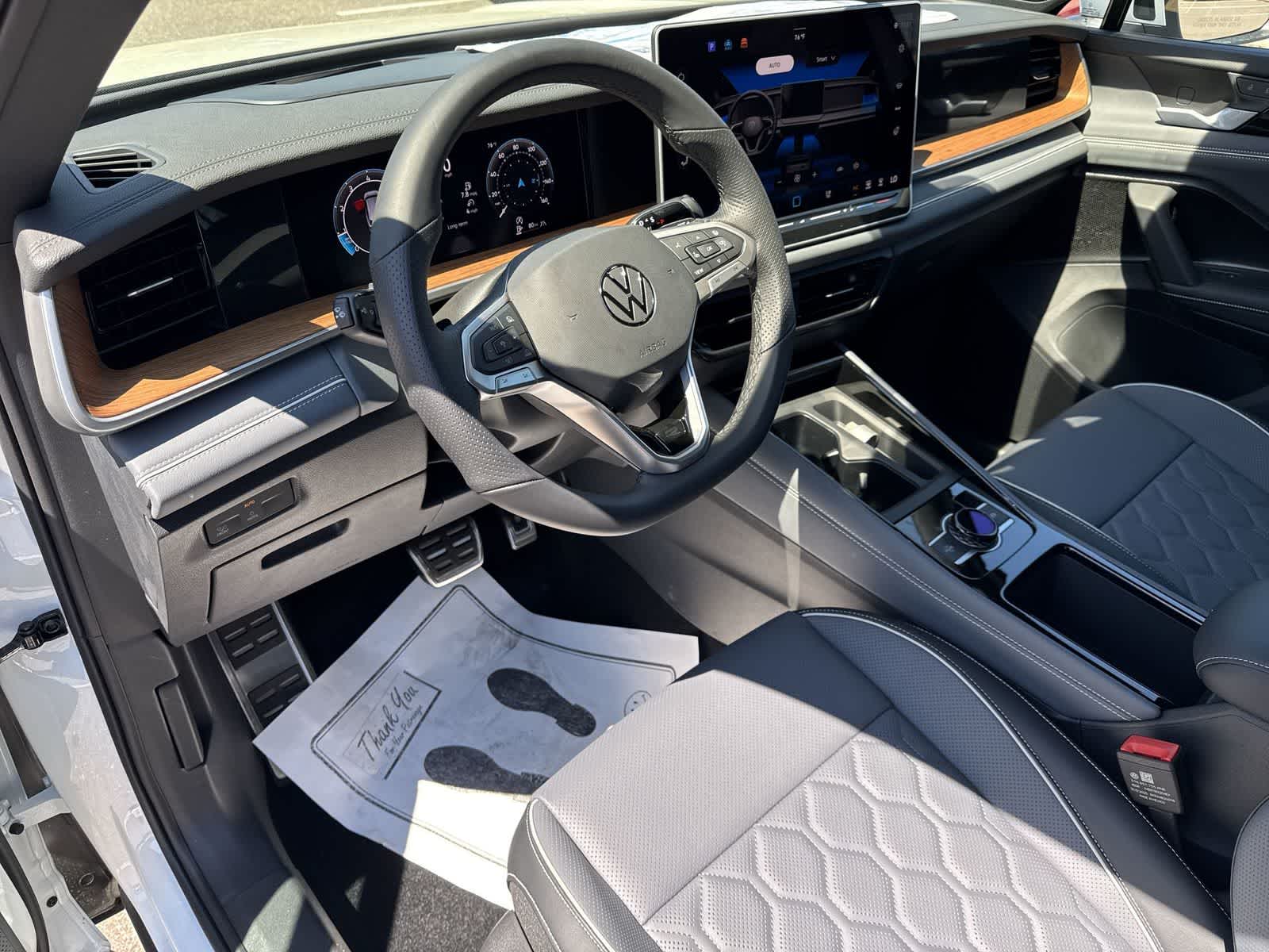 2026 Volkswagen Tiguan 2.0T SEL R-Line Turbo