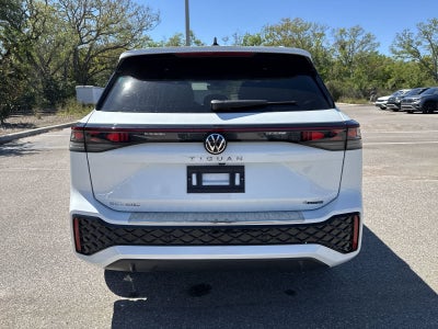 2026 Volkswagen Tiguan 2.0T SEL R-Line Turbo