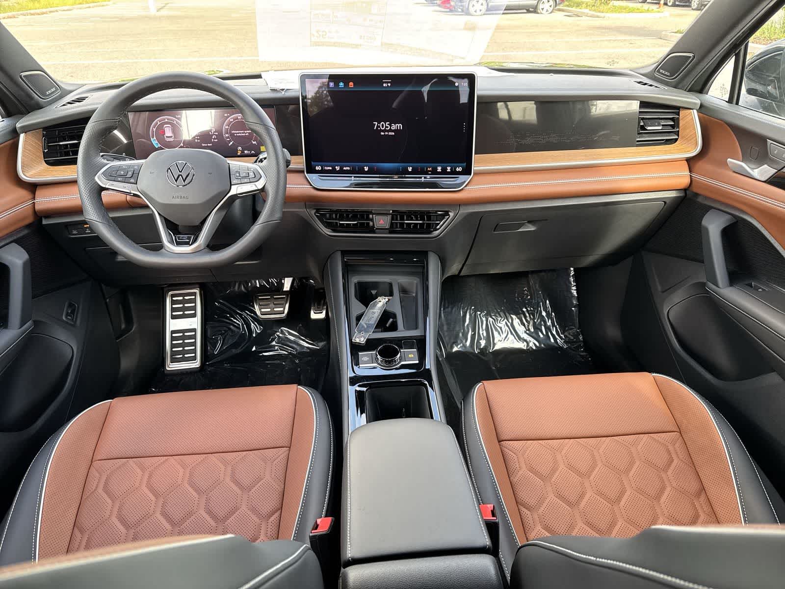 2026 Volkswagen Tiguan 2.0T SEL R-Line Turbo