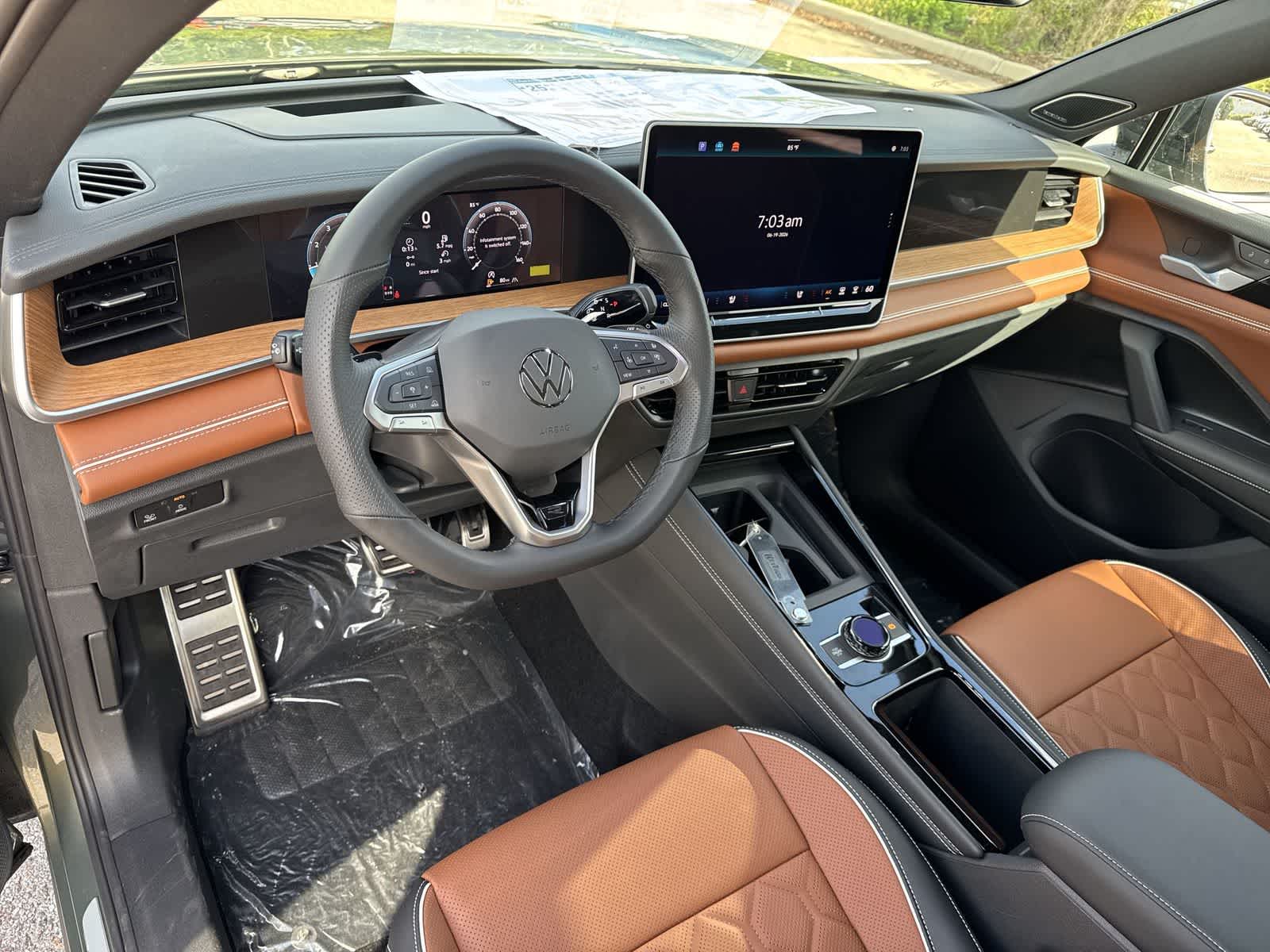 2026 Volkswagen Tiguan 2.0T SEL R-Line Turbo