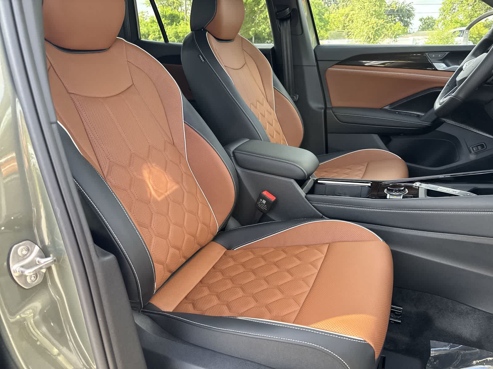 2026 Volkswagen Tiguan 2.0T SEL R-Line Turbo