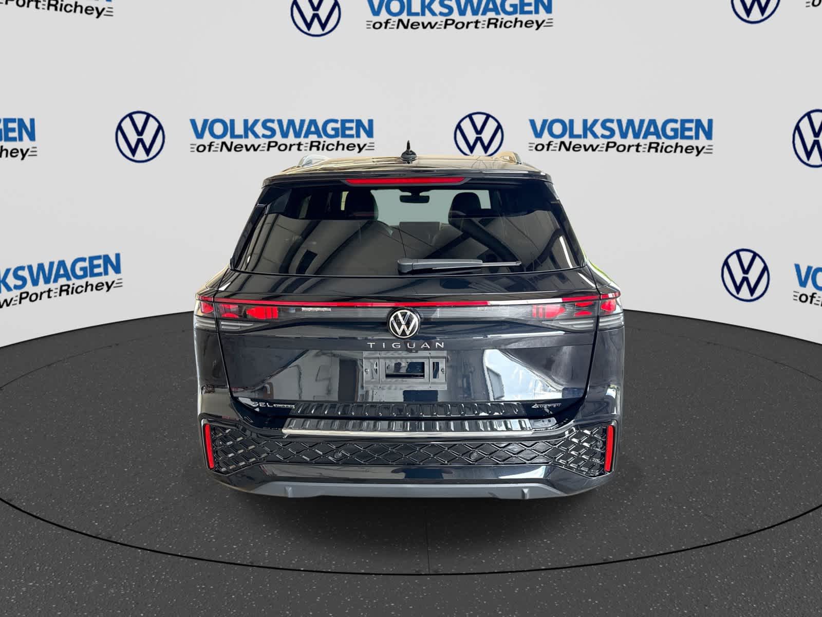 2026 Volkswagen Tiguan 2.0T SEL R-Line Turbo