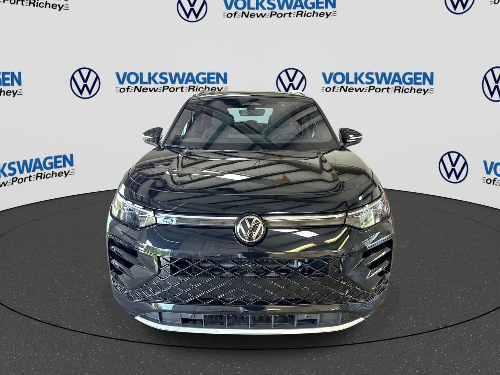 2026 Volkswagen Tiguan 2.0T SEL R-Line Turbo