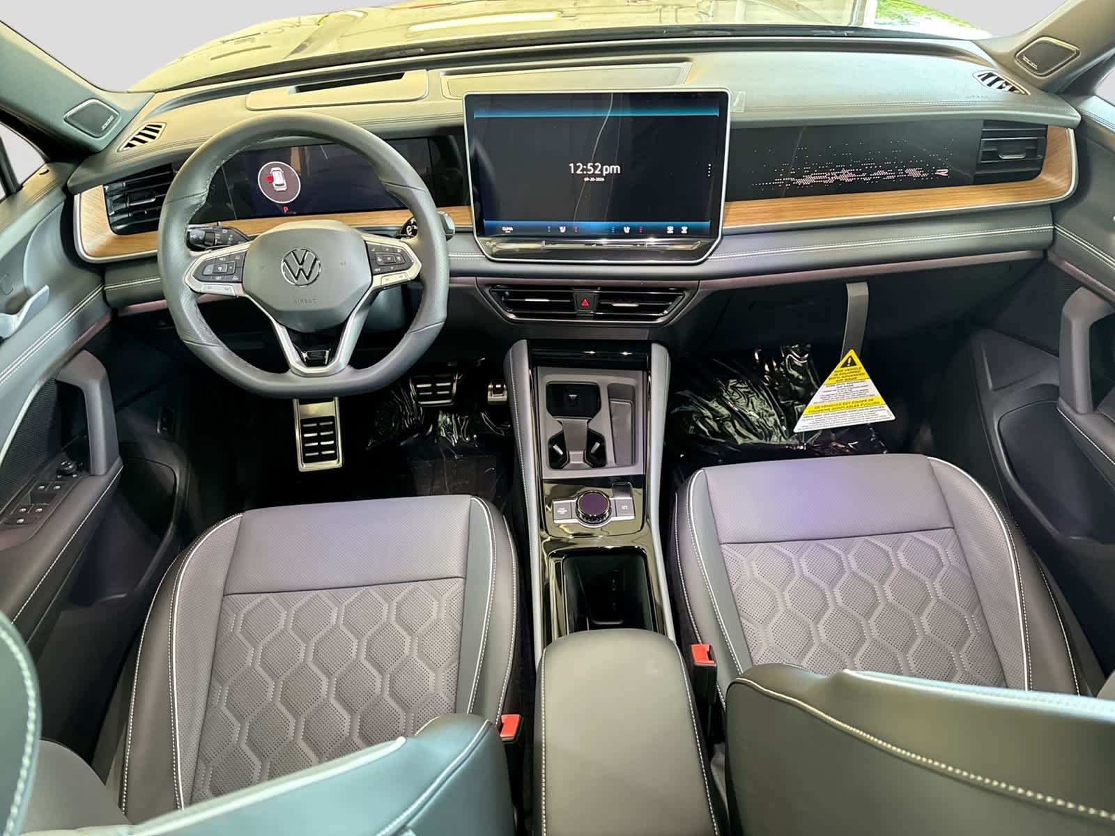 2026 Volkswagen Tiguan 2.0T SEL R-Line Turbo