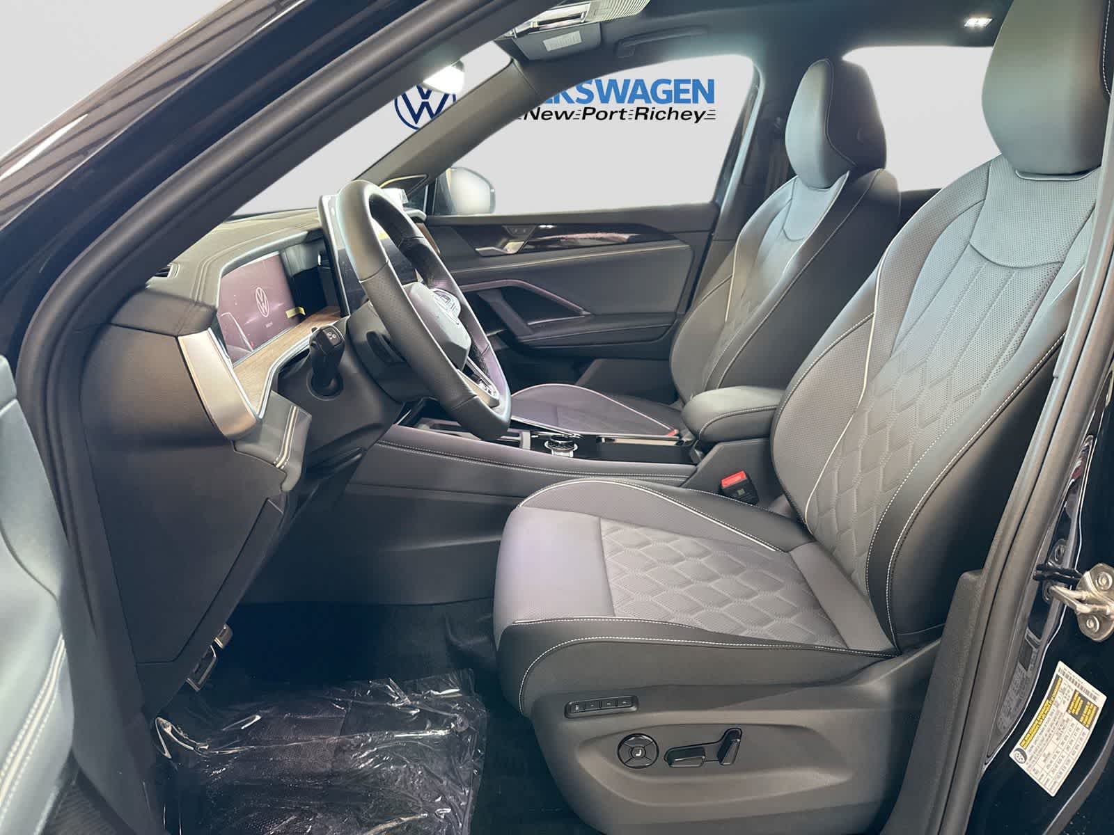 2026 Volkswagen Tiguan 2.0T SEL R-Line Turbo