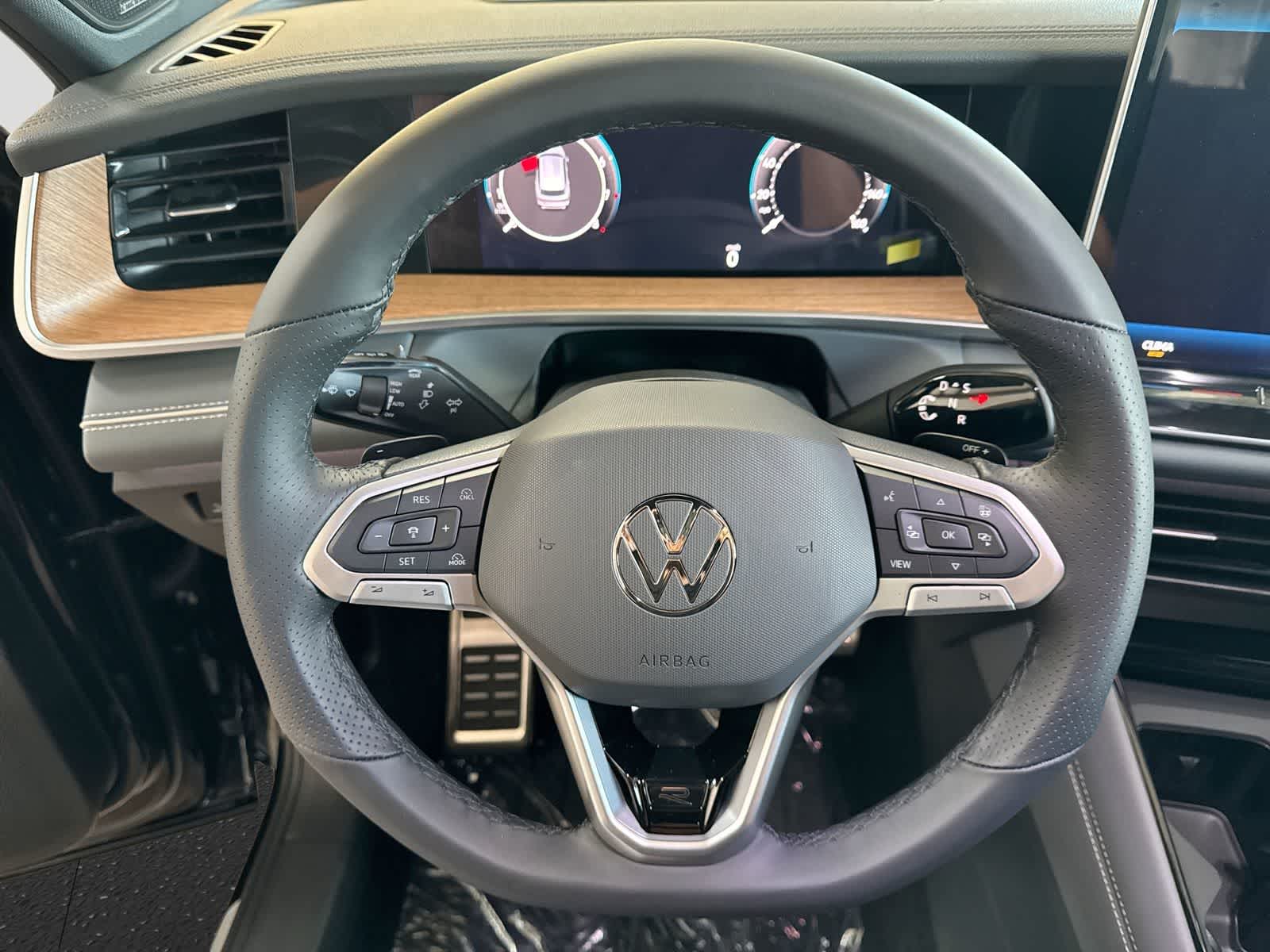 2026 Volkswagen Tiguan 2.0T SEL R-Line Turbo