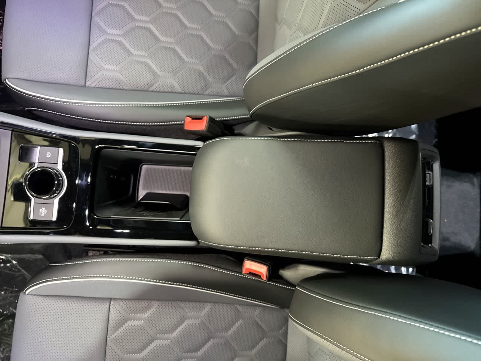 2026 Volkswagen Tiguan 2.0T SEL R-Line Turbo
