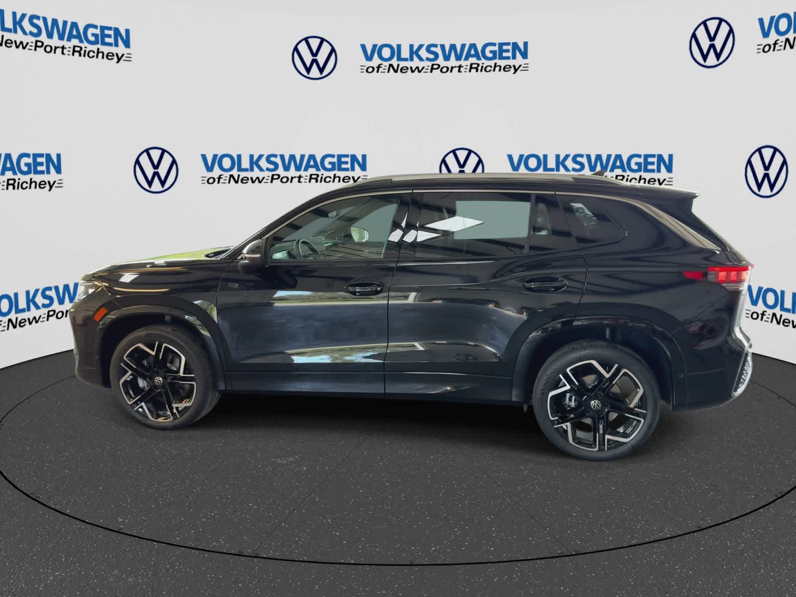 2026 Volkswagen Tiguan 2.0T SEL R-Line Turbo