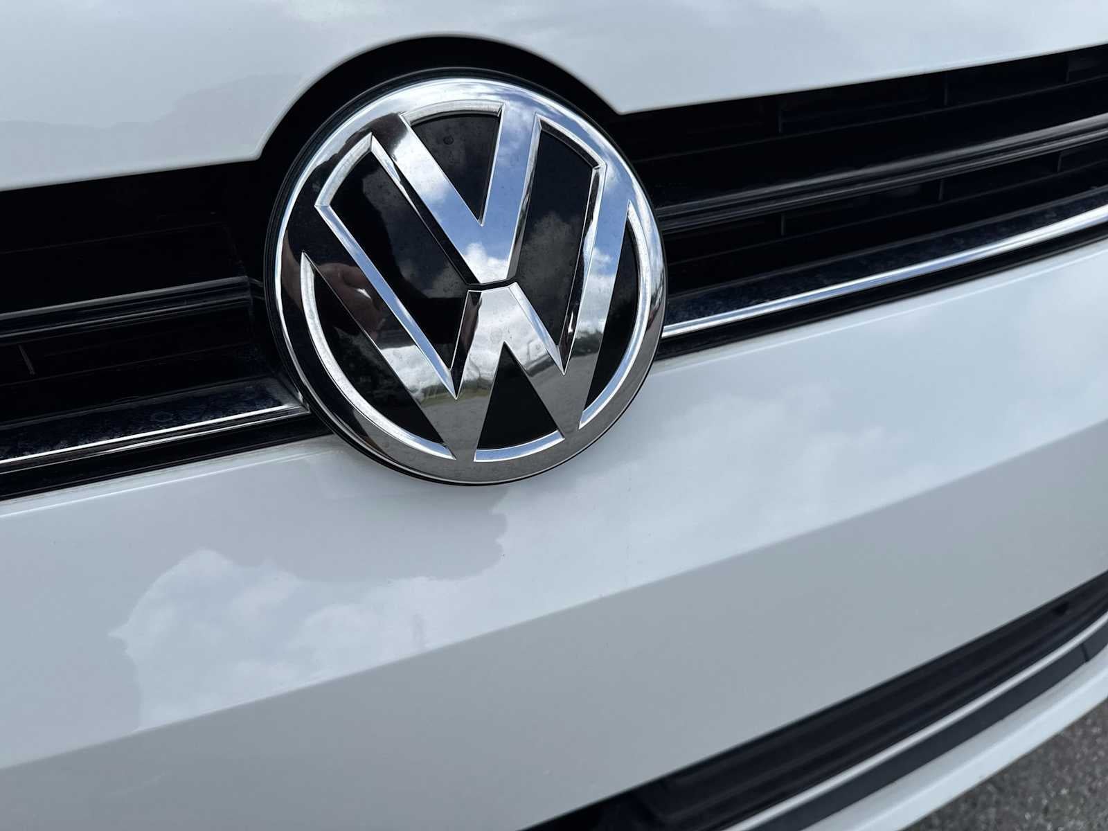 2017 Volkswagen Golf Base