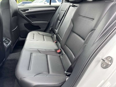 2017 Volkswagen Golf Base