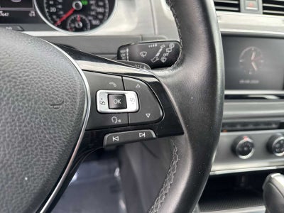 2017 Volkswagen Golf Base