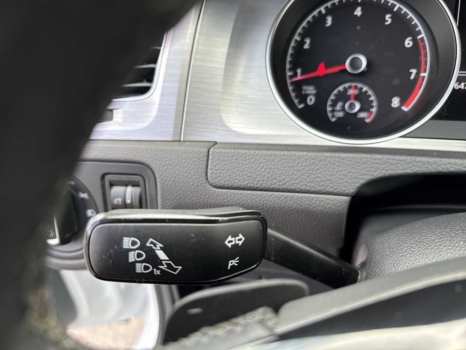 2017 Volkswagen Golf Base