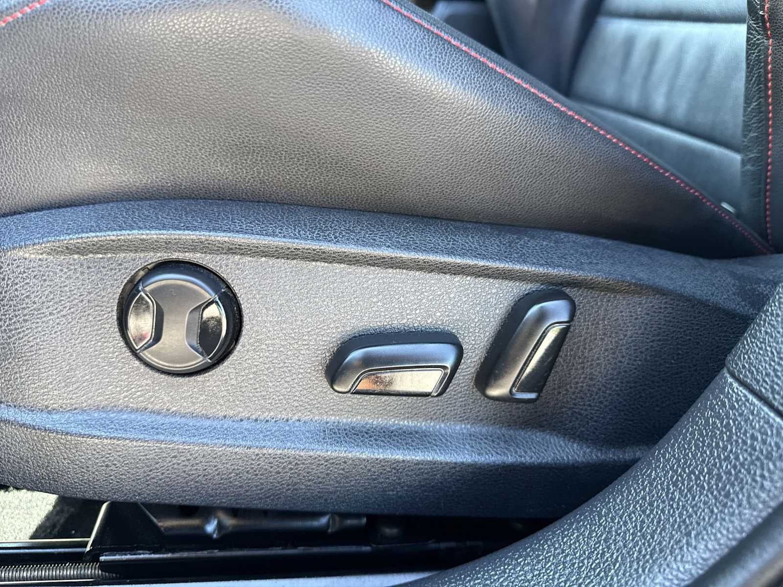2015 Volkswagen Golf GTI Base