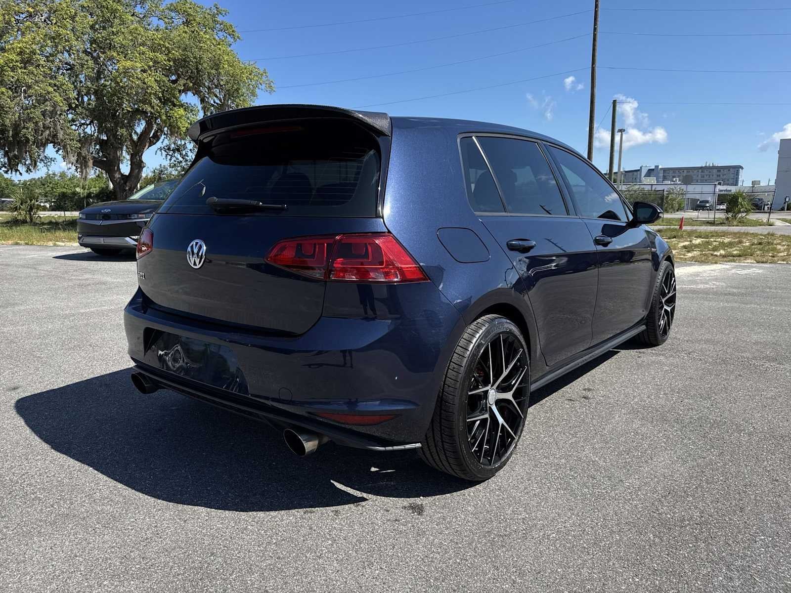 2015 Volkswagen Golf GTI Base