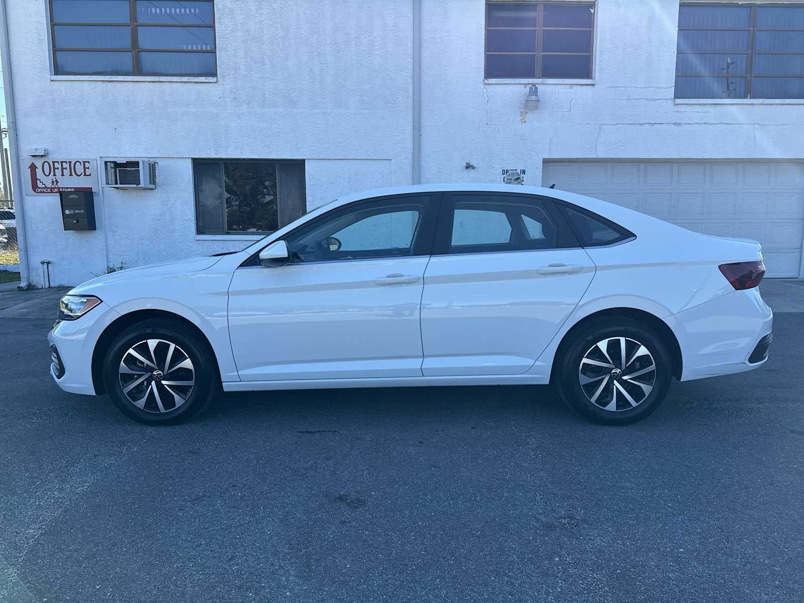 2023 Volkswagen Jetta S