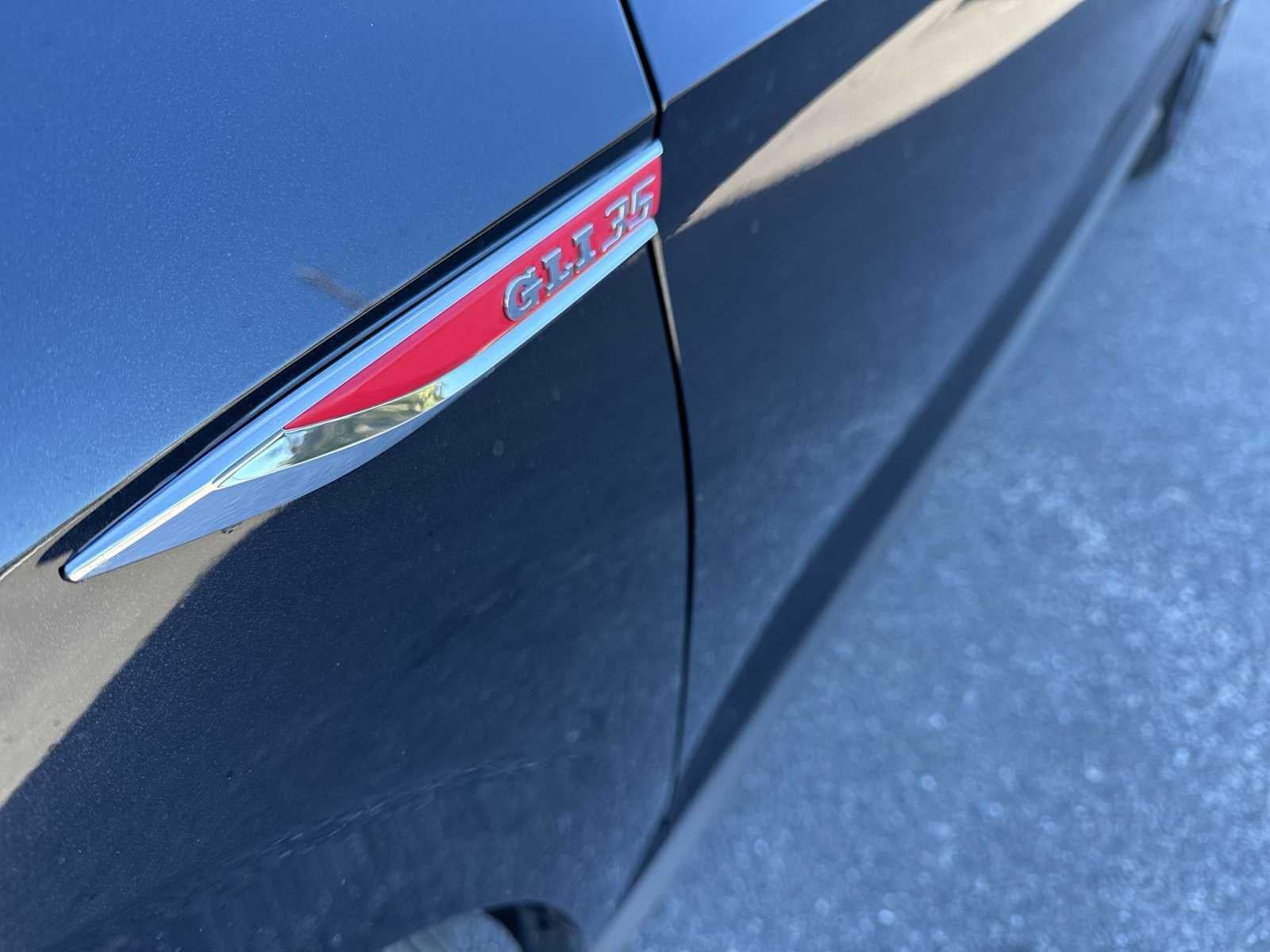 2019 Volkswagen Jetta GLI Base