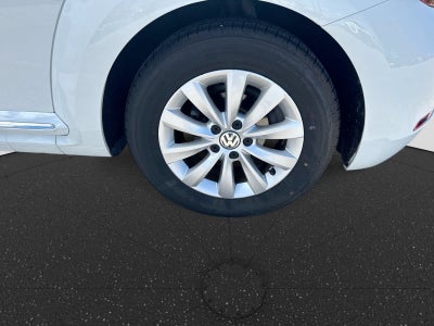 2019 Volkswagen Beetle S
