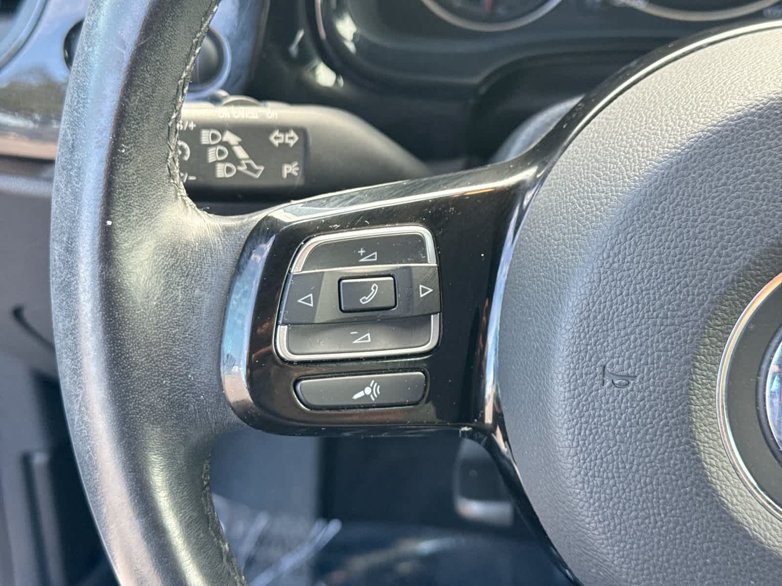 2019 Volkswagen Beetle S