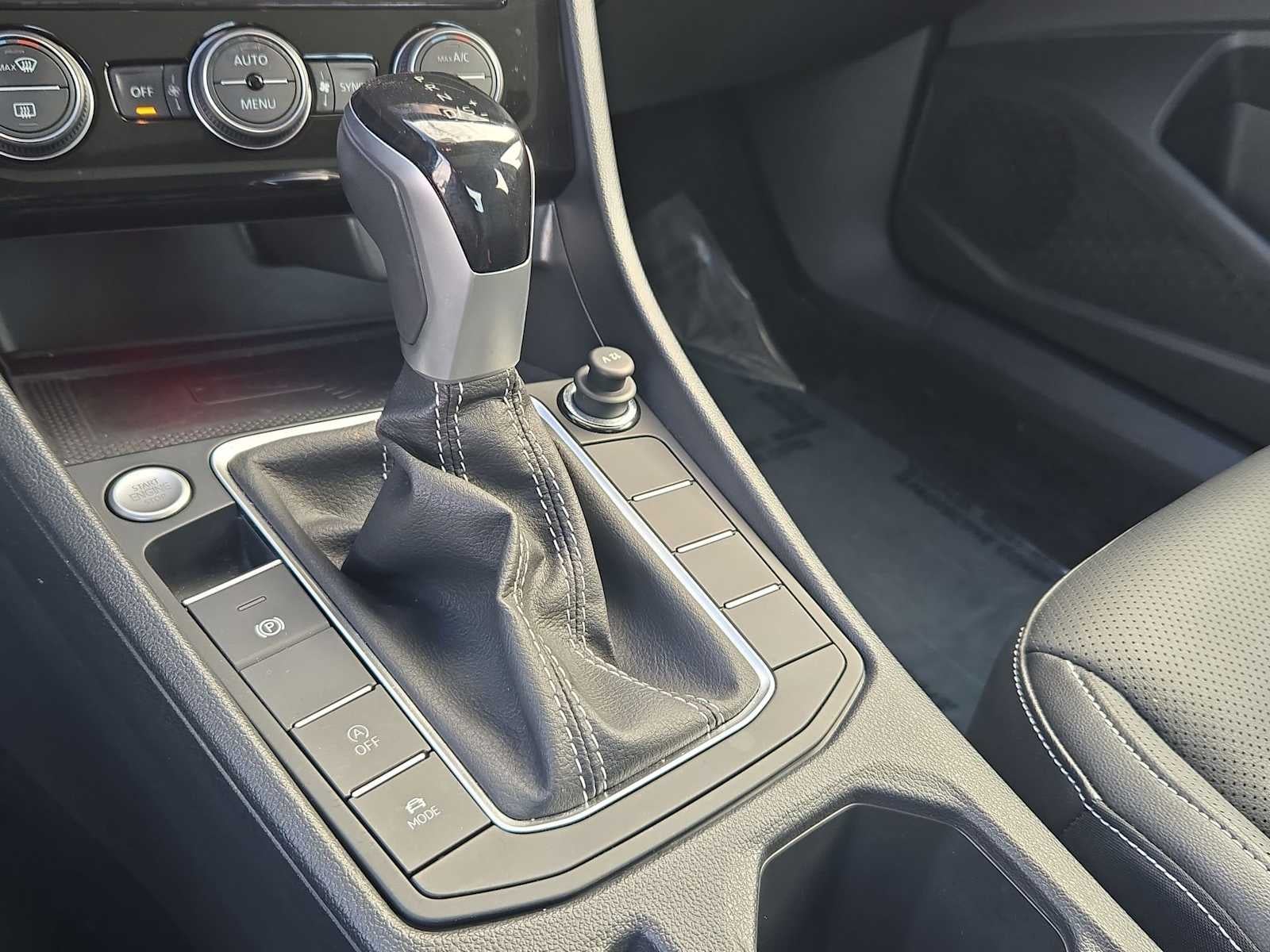 2022 Volkswagen Jetta SEL