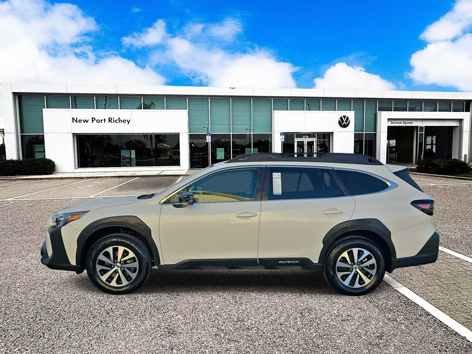 2024 Subaru Outback Premium