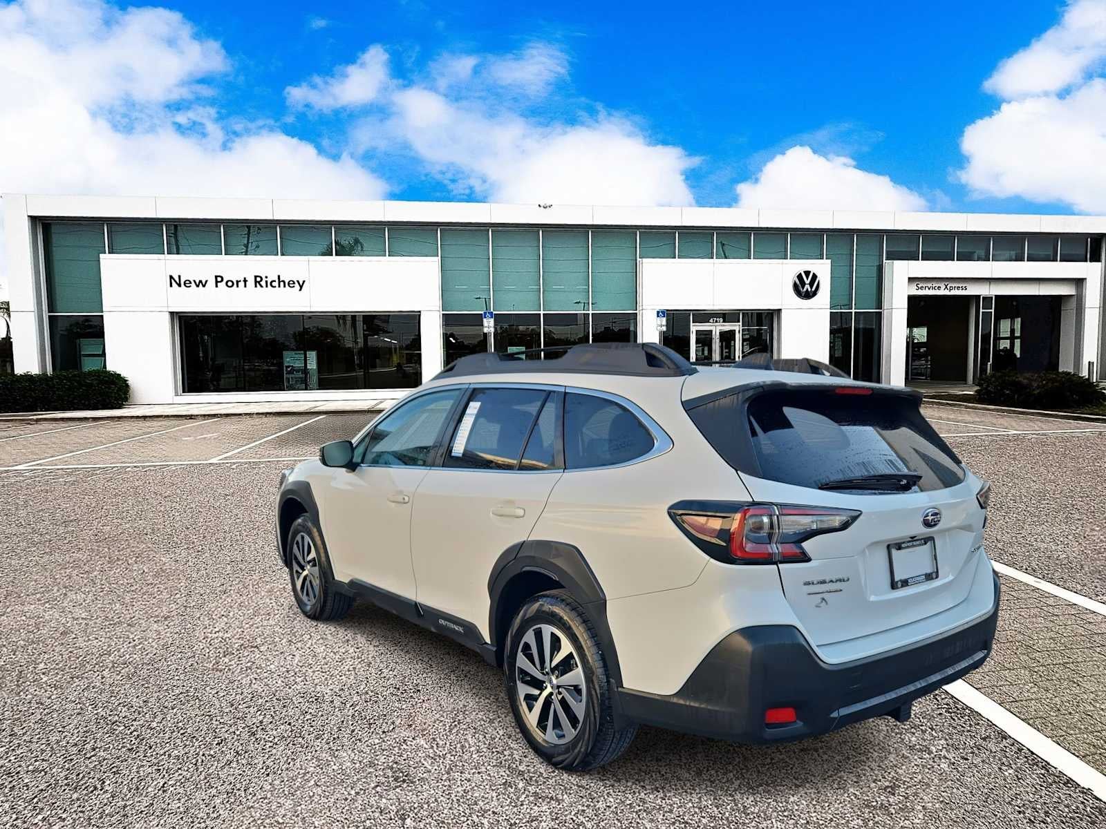 2024 Subaru Outback Premium