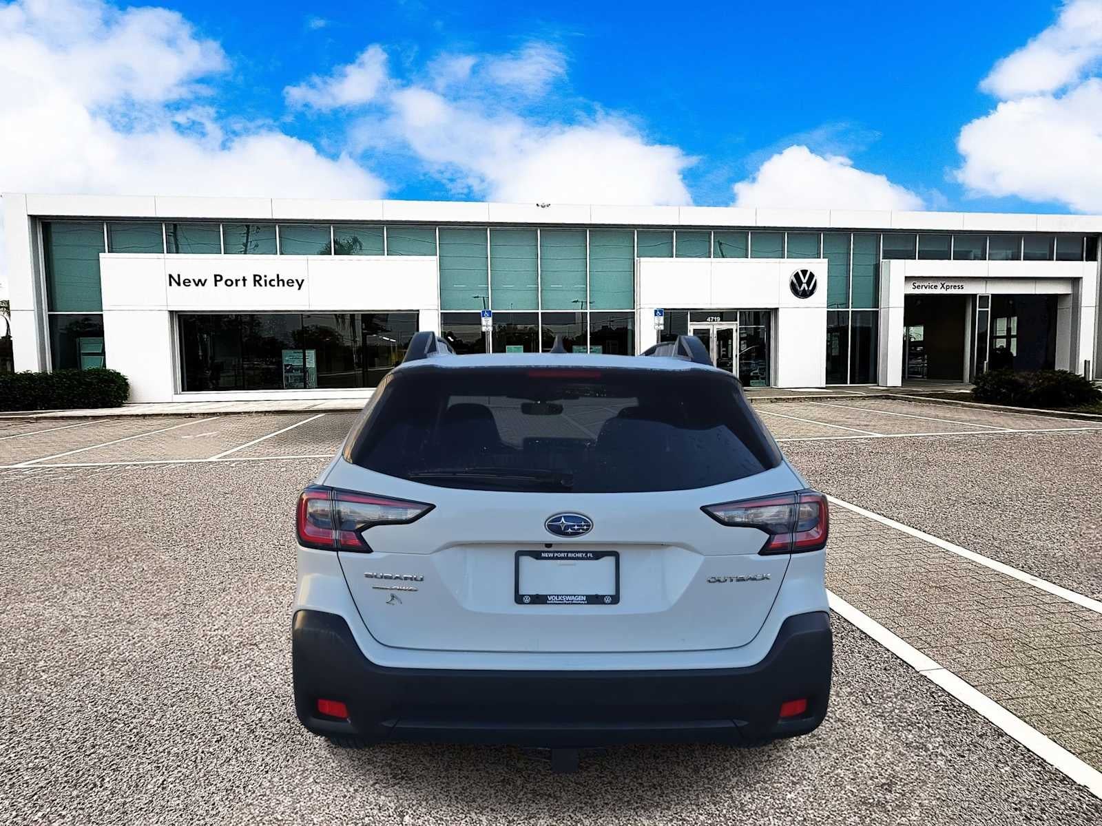 2024 Subaru Outback Premium