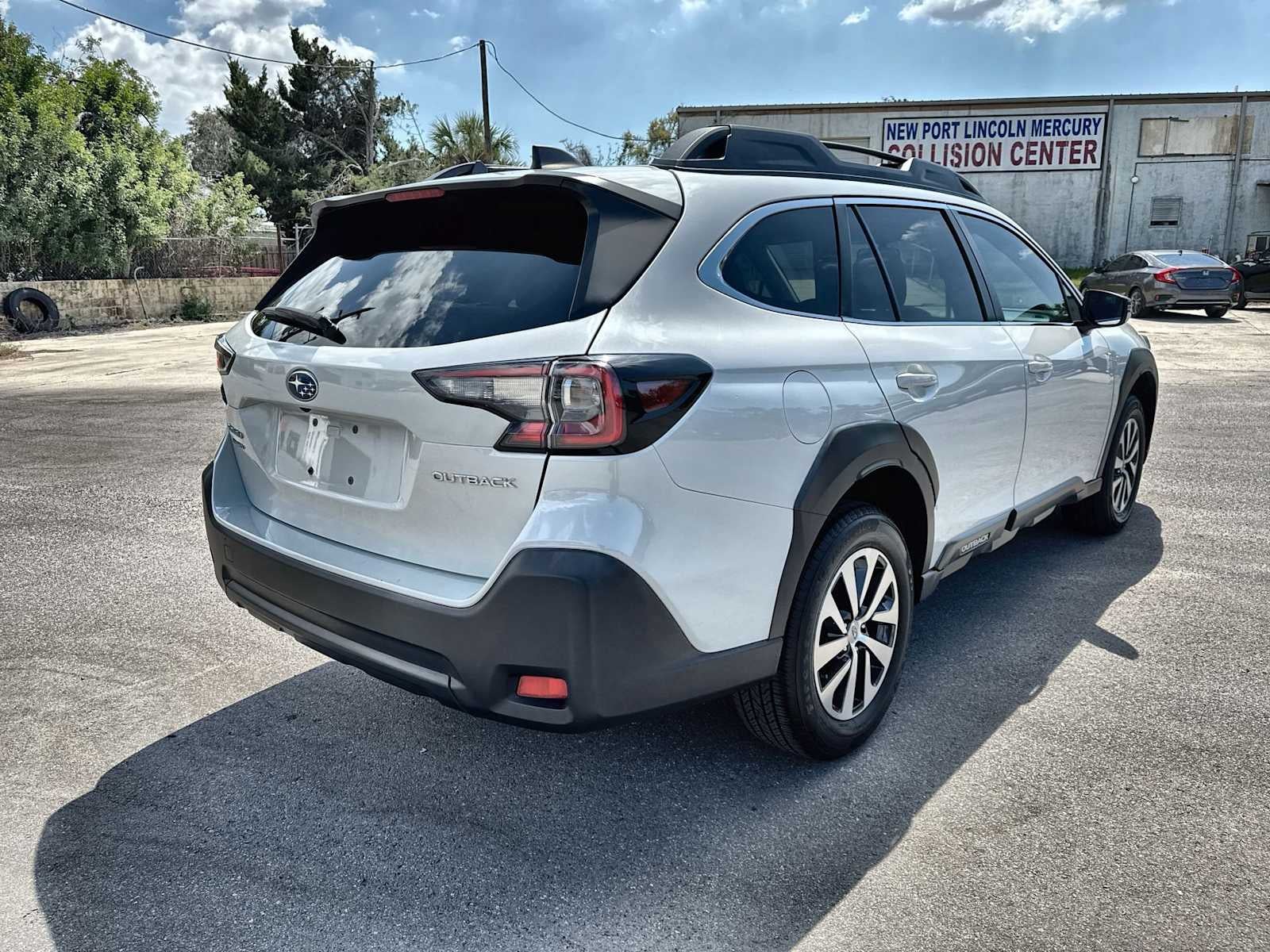 2024 Subaru Outback Premium