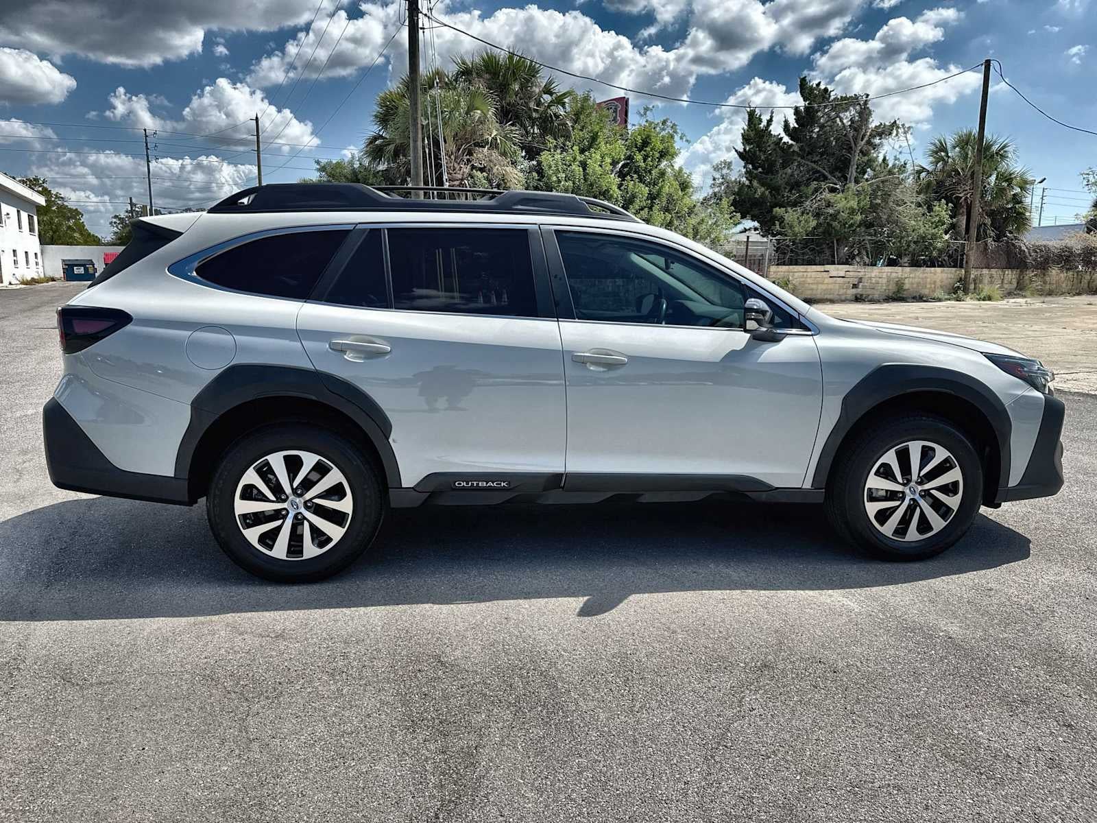 2024 Subaru Outback Premium