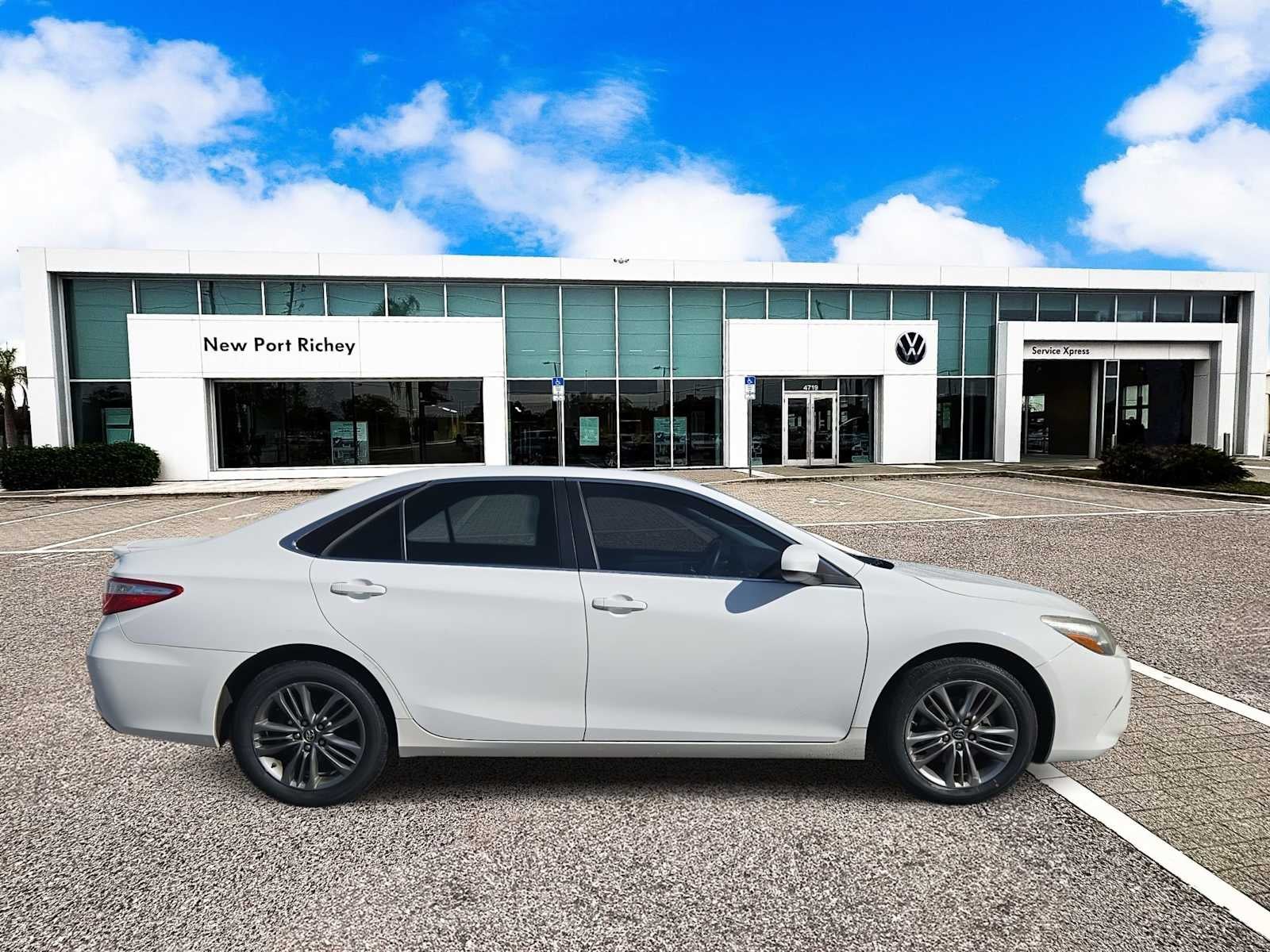 2017 Toyota Camry LE