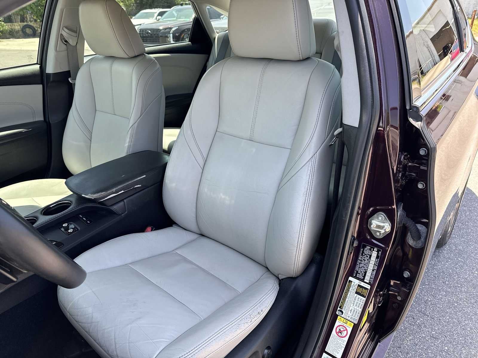 2016 Toyota Avalon XLE