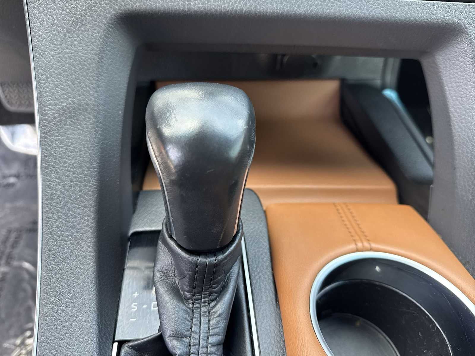 2020 Toyota Avalon Hybrid Limited