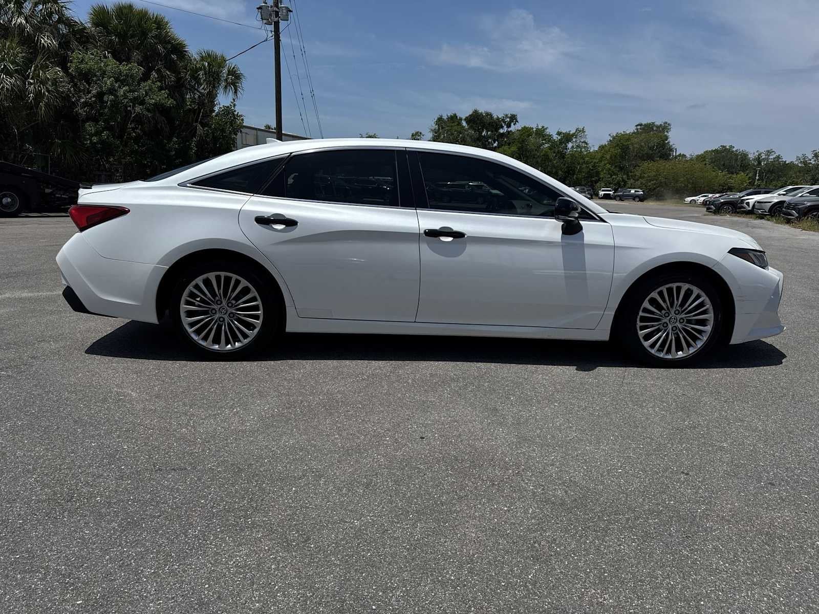 2020 Toyota Avalon Hybrid Limited