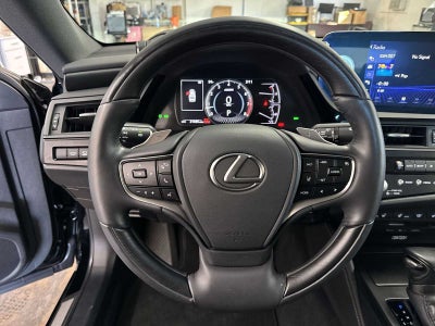 2022 Lexus ES Ultra Luxury