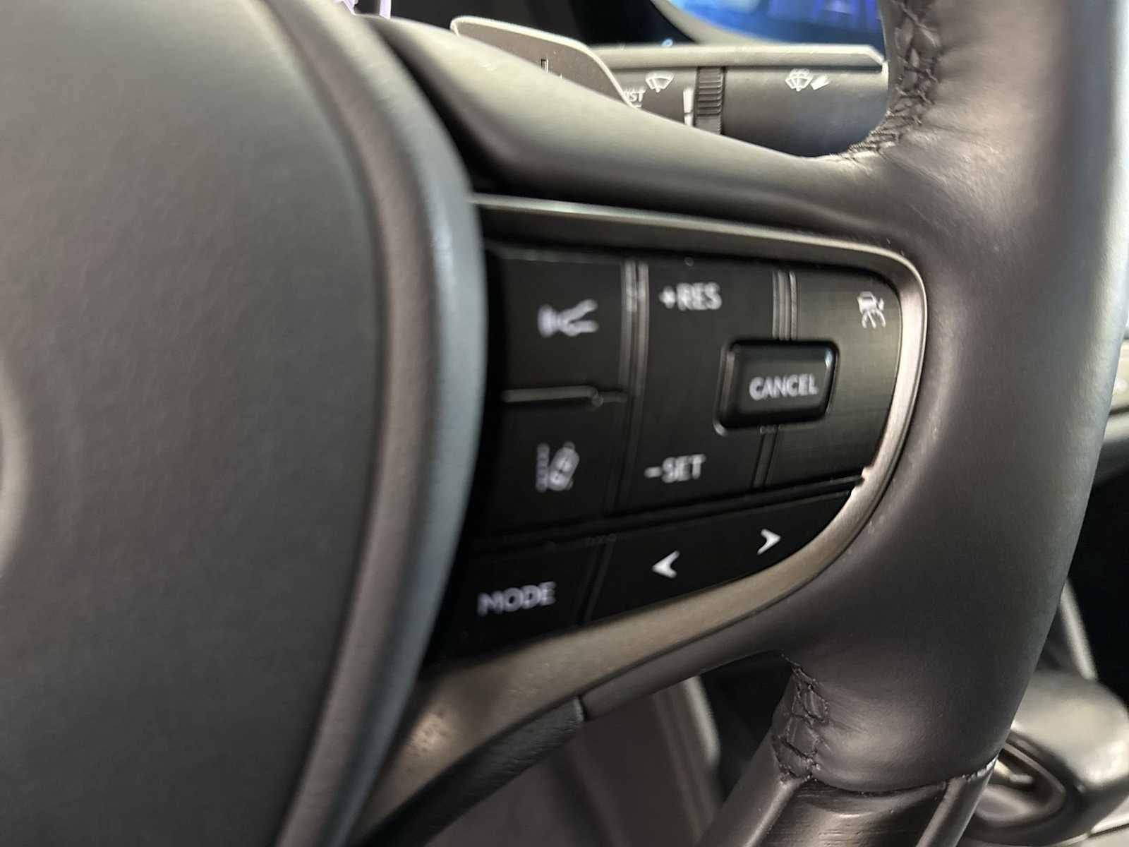 2022 Lexus ES Ultra Luxury