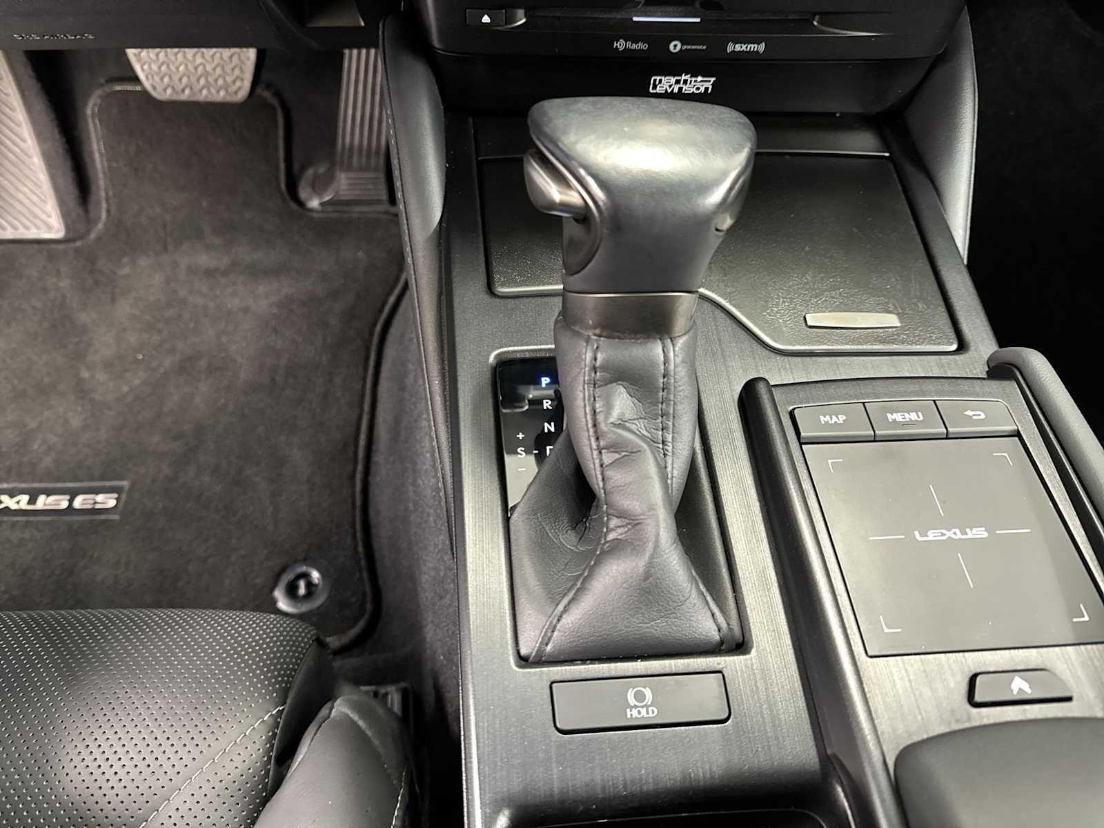 2022 Lexus ES Ultra Luxury