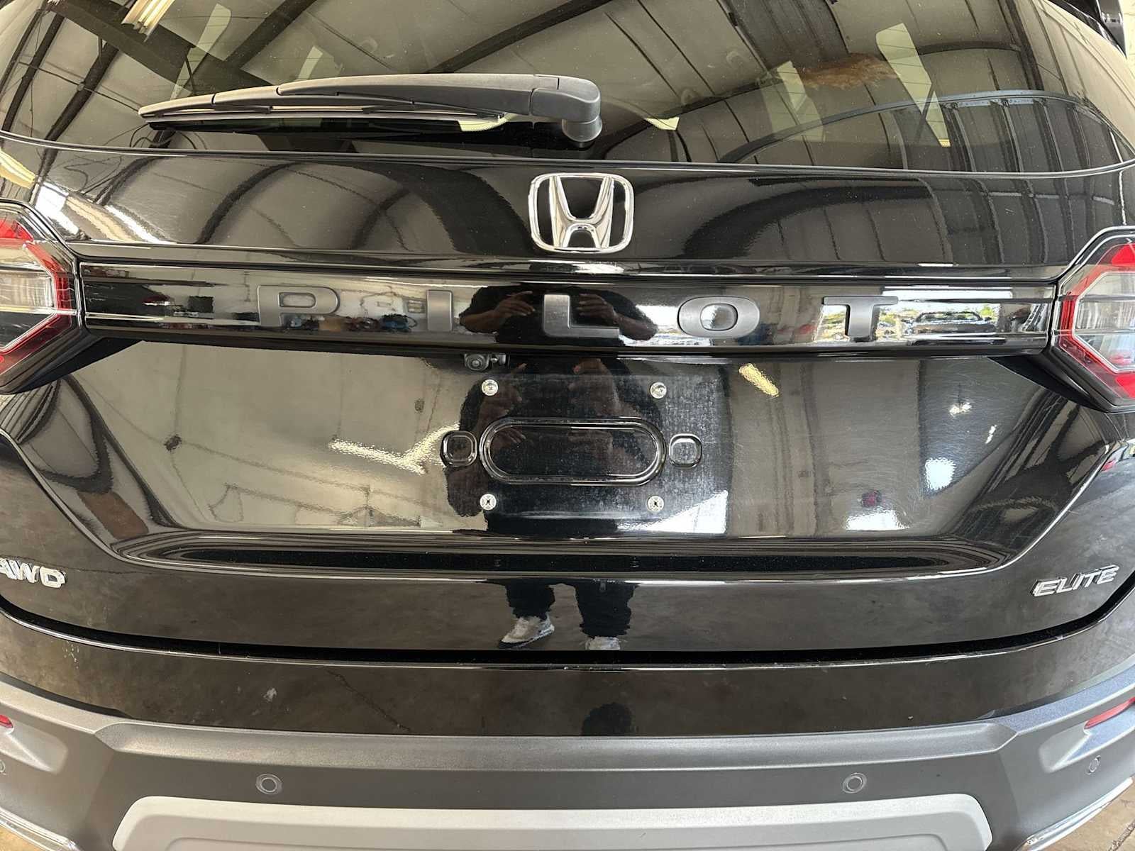 2023 Honda Pilot Elite