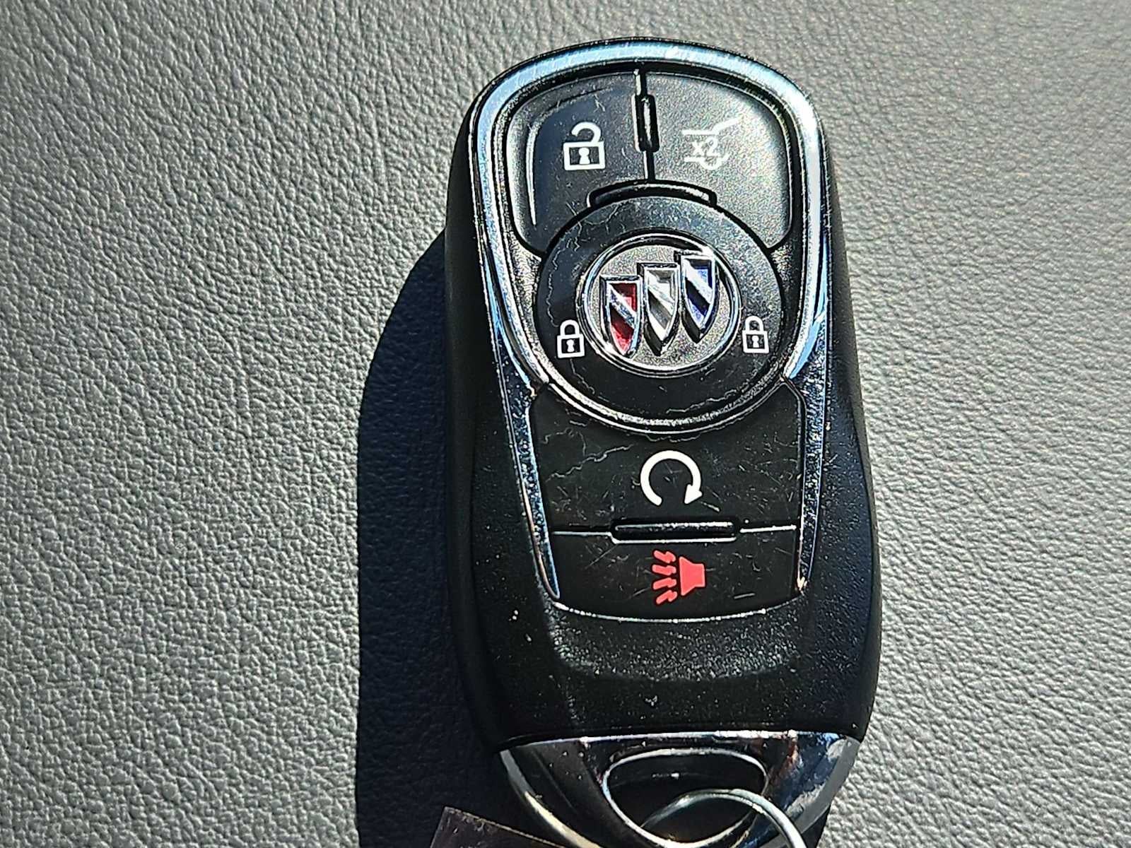 2023 Buick Enclave Essence