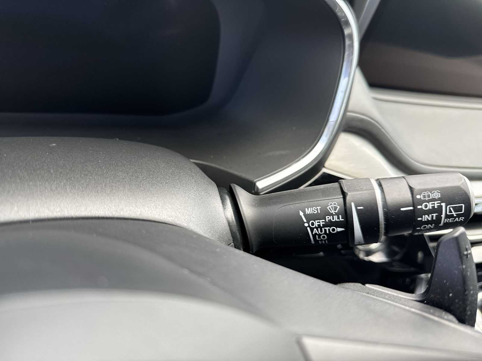 2023 Acura MDX w/Technology Package