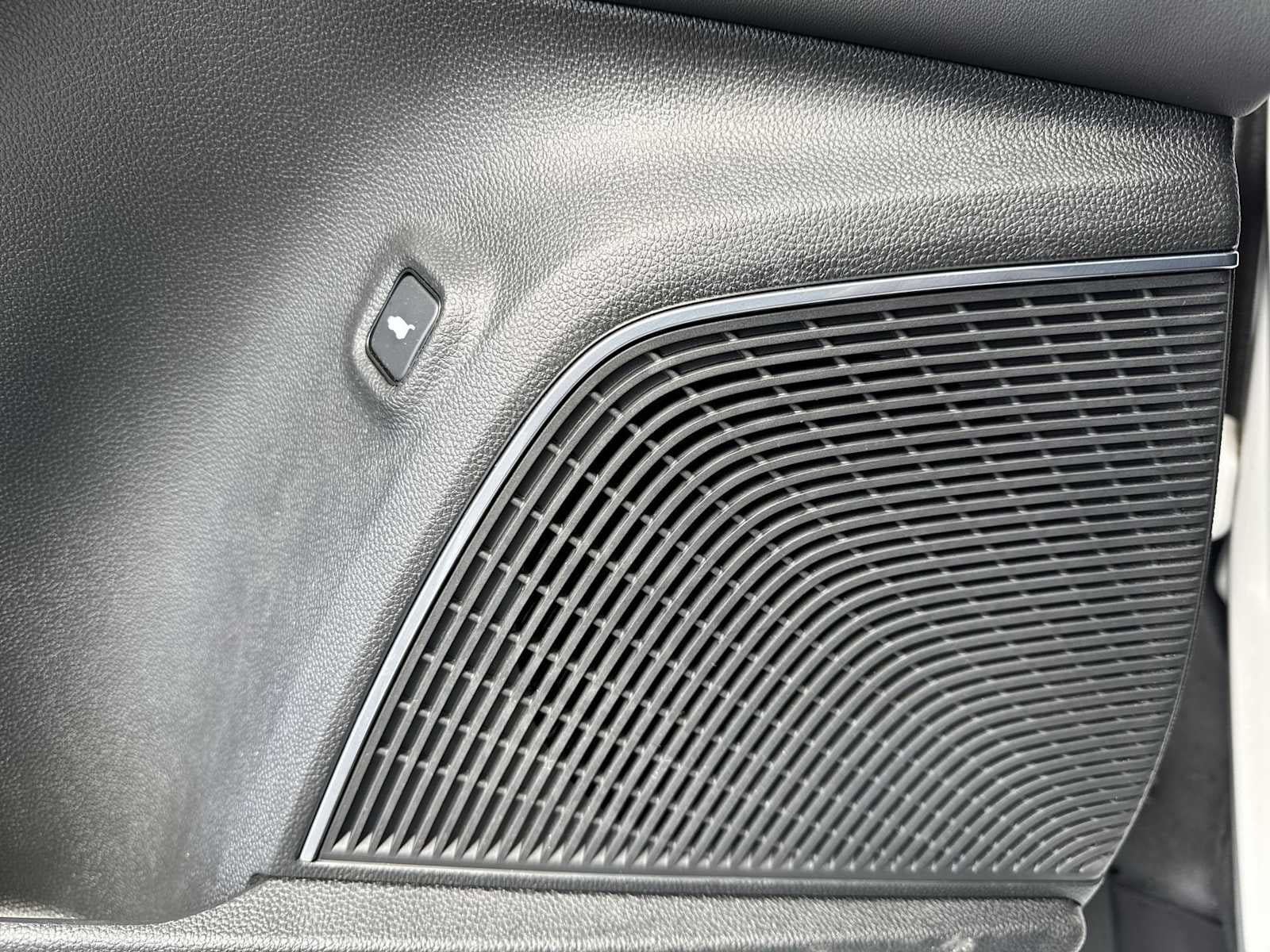 2023 Acura MDX w/Technology Package