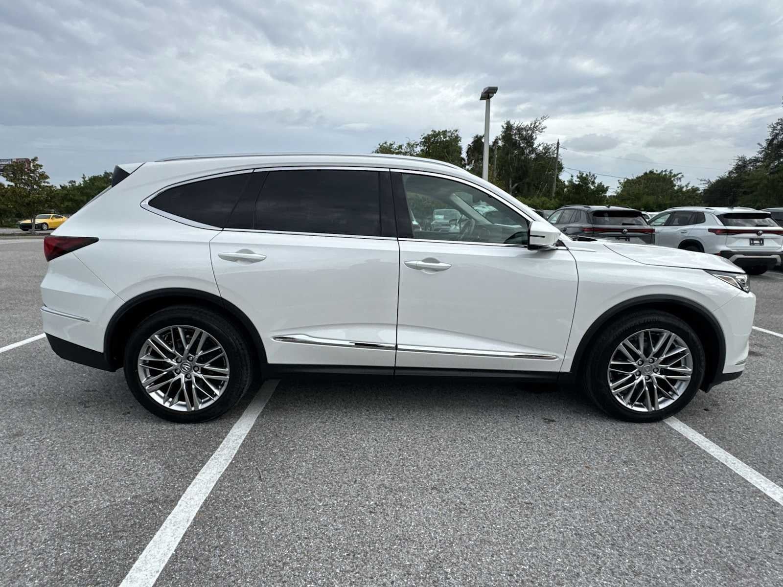 2023 Acura MDX w/Advance Package