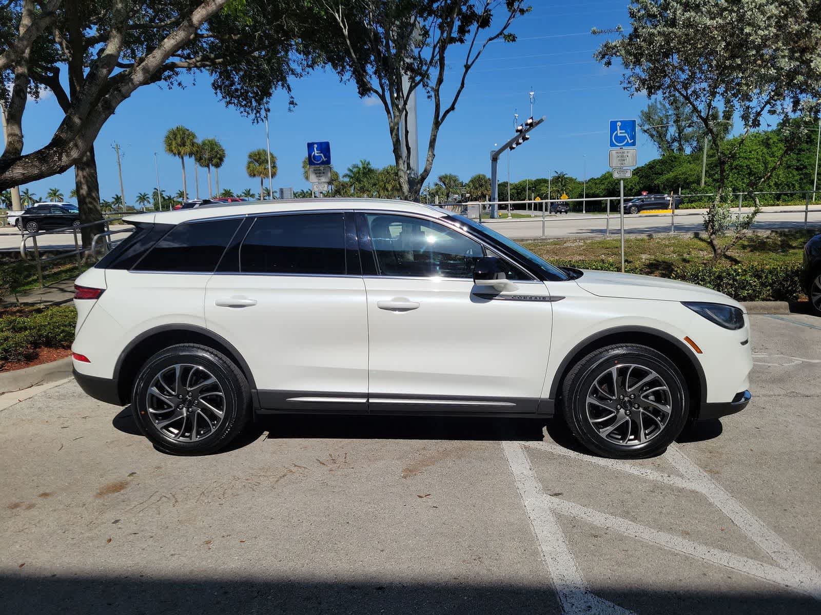 2020 Lincoln Corsair Standard