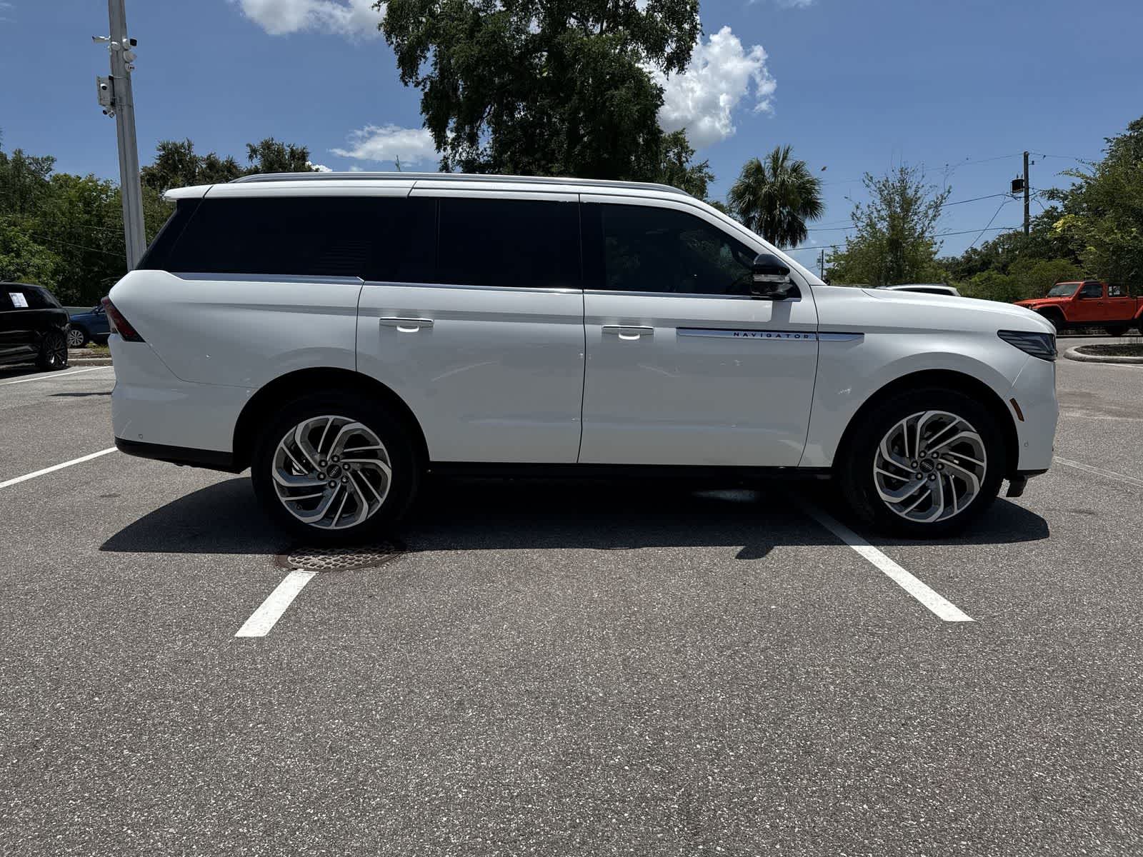 2025 Lincoln Navigator Reserve