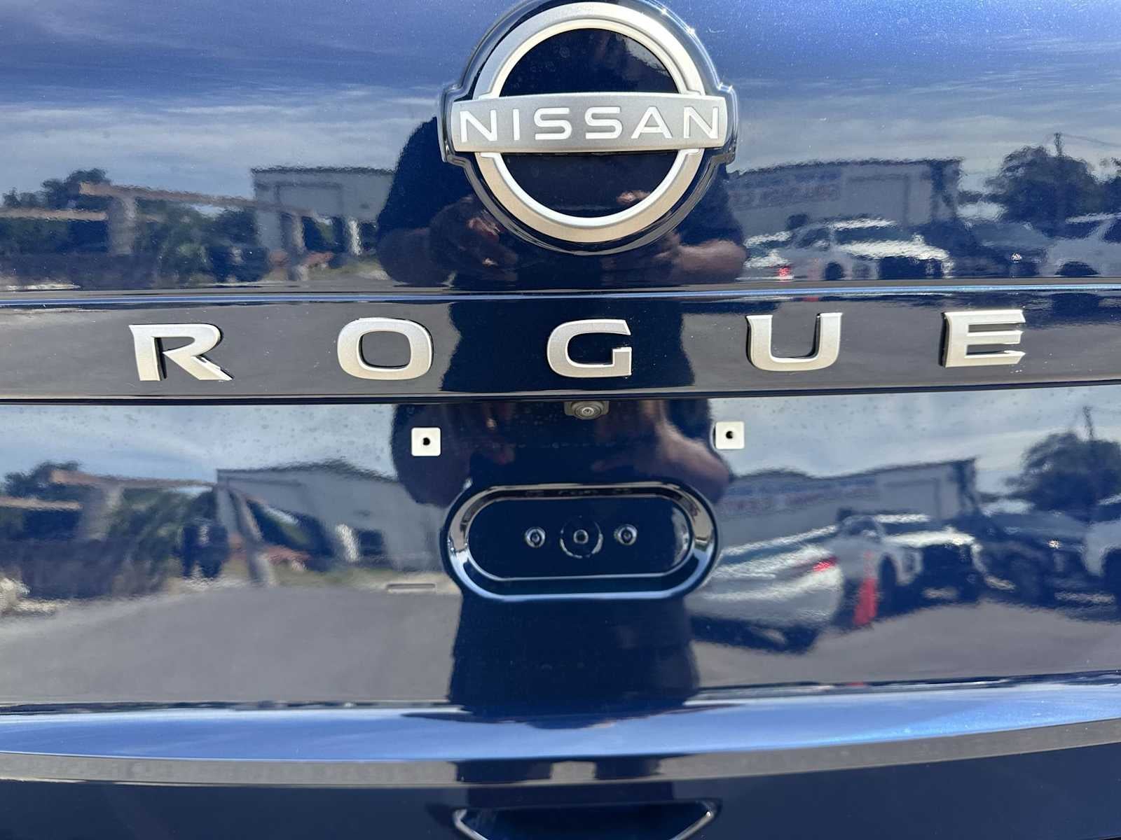 2025 Nissan Rogue SV