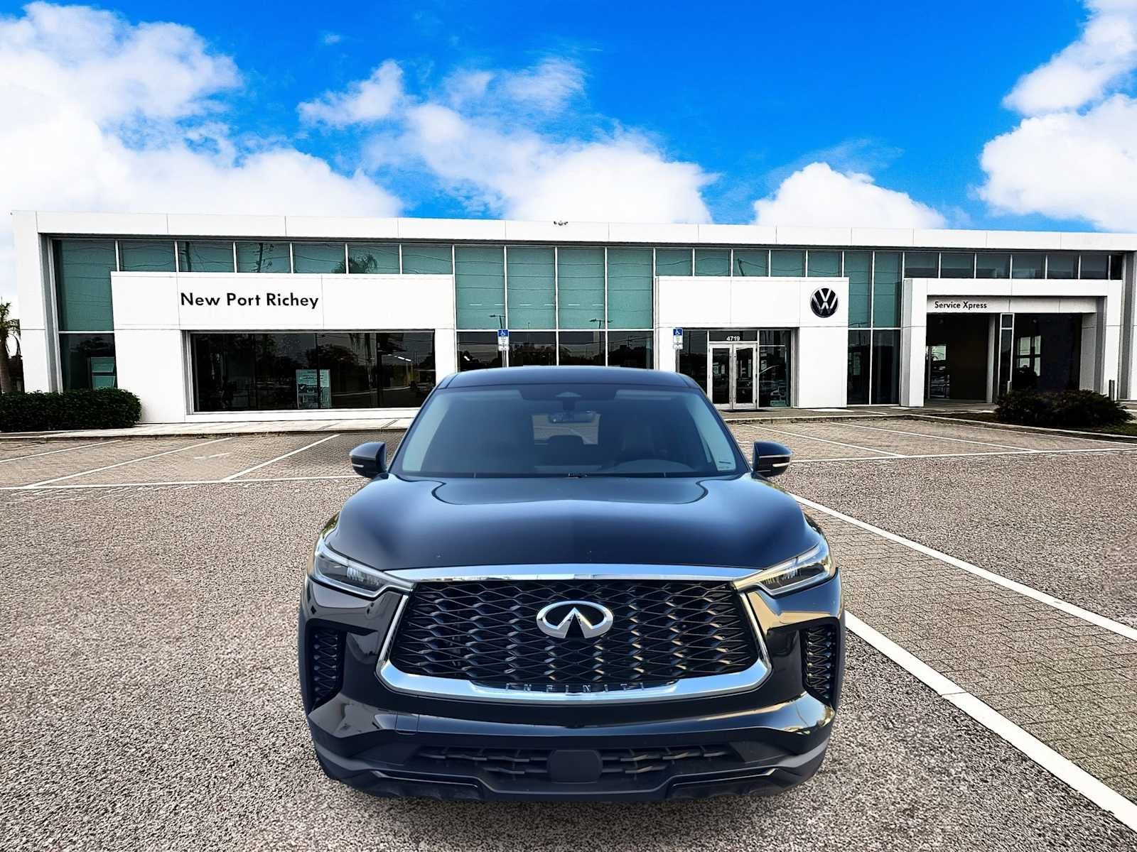 2024 INFINITI QX60 PURE