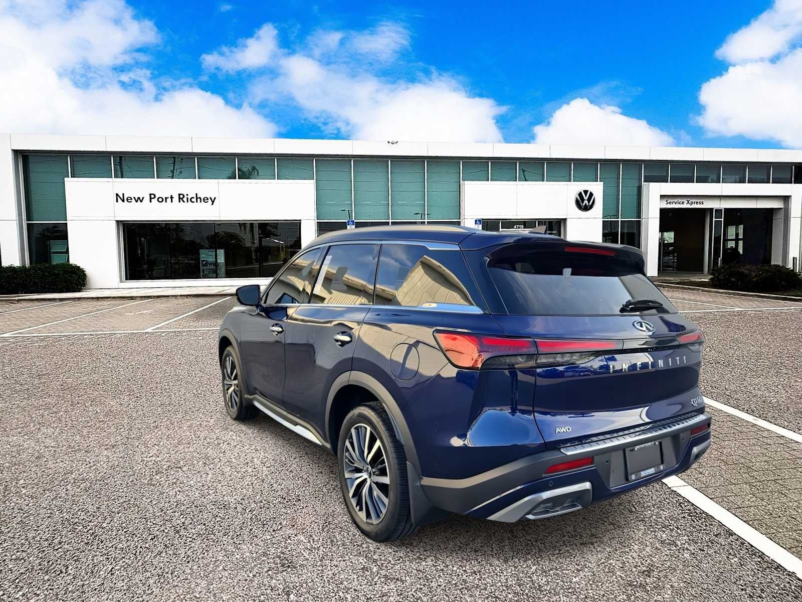 2023 INFINITI QX60 SENSORY