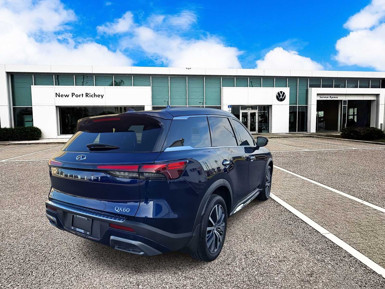 2023 INFINITI QX60 SENSORY