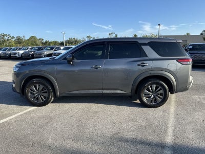 2022 Nissan Pathfinder S