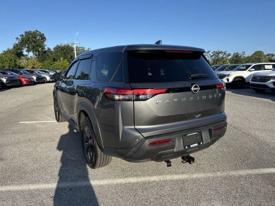 2022 Nissan Pathfinder S