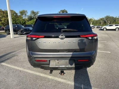 2022 Nissan Pathfinder S